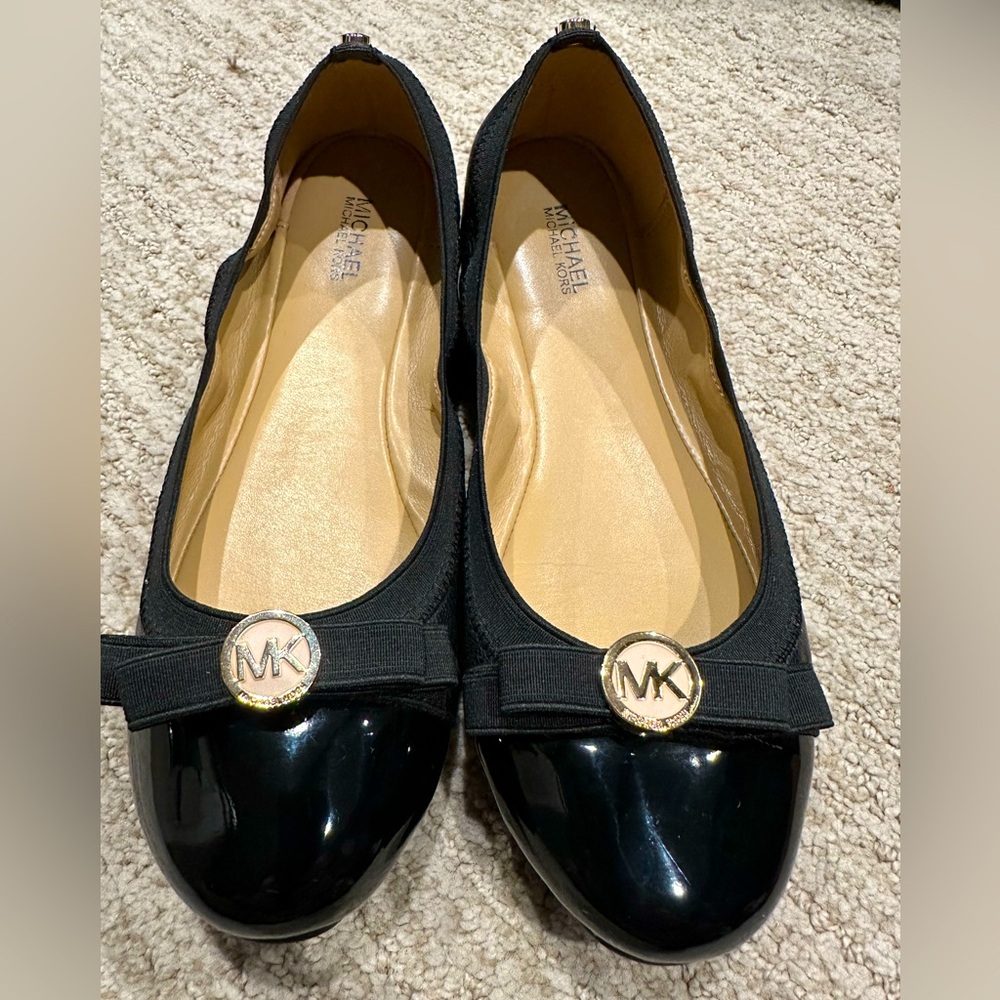 Michael Kors Ballet Flats – Black Leather w/ MK Logo – Size 8.5